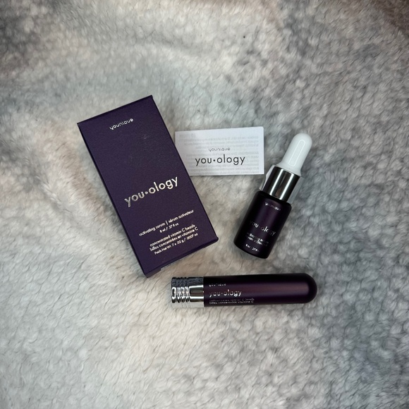 Younique's You-ology 7-day Vitamin C Treatment - Picture 3 of 5